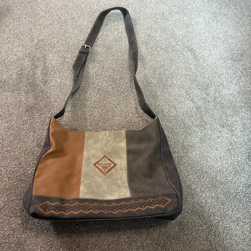 Mick-Gwend purse. Brown and tan
